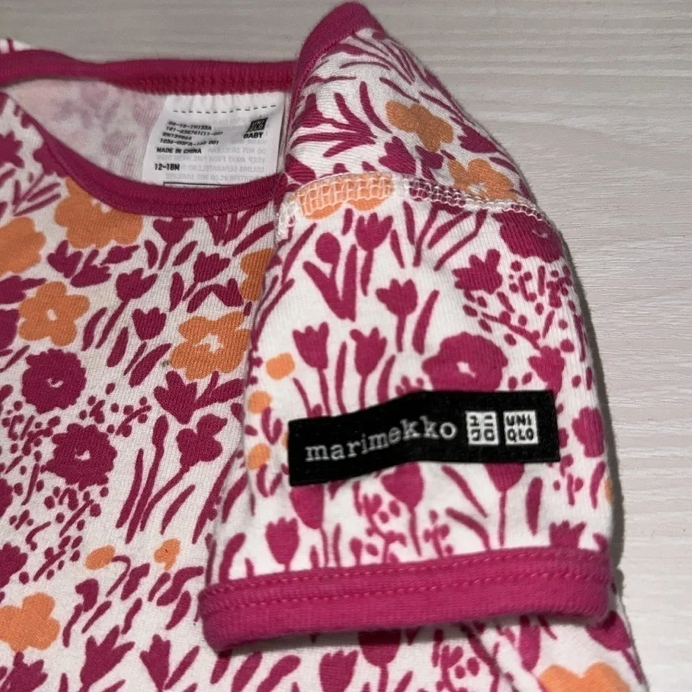 Marimekko Uniqlo Baby 12-18M Pink Orange Spring Floral Print Bottom Snap Onesie